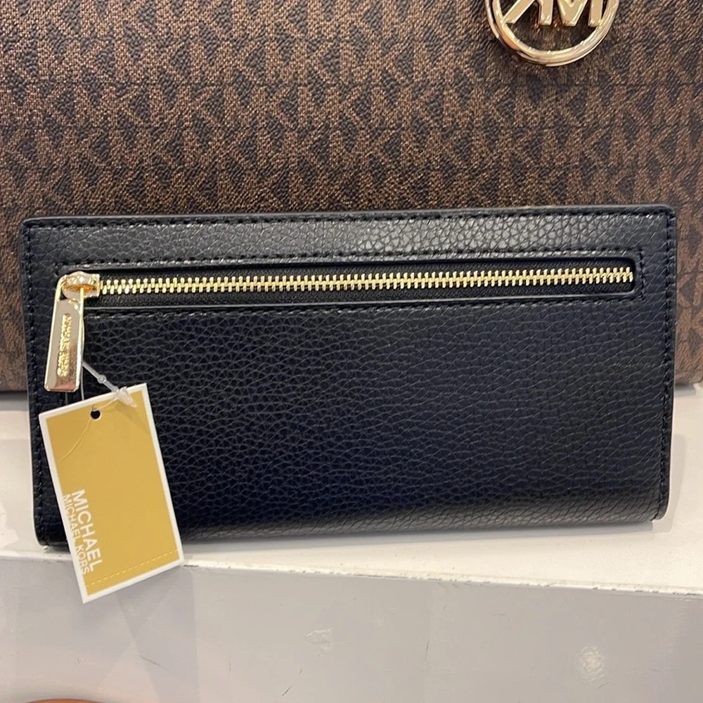 Michael Kors Reed Large Bifold Pebbled Leather Snap Wallet Card Case 
Black 
NWT - Picture 3 of 16